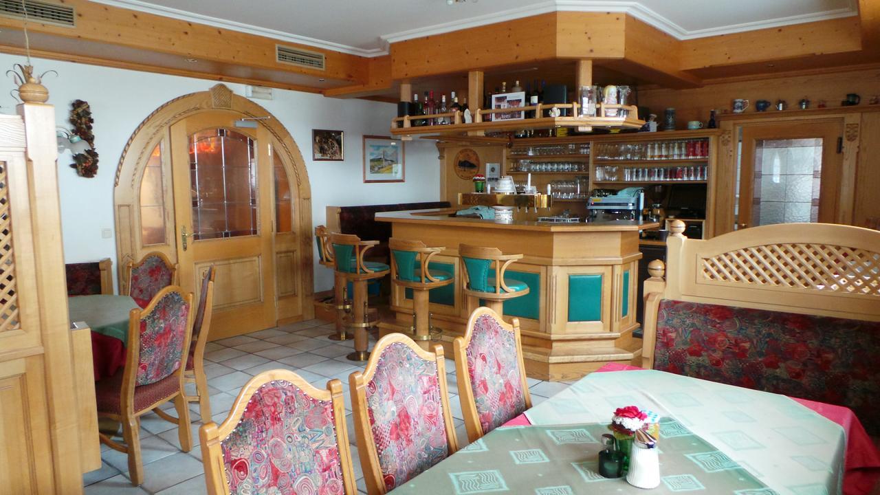 Hotel Hoerlgut 마리아알름암스타이너르넨미어 외부 사진